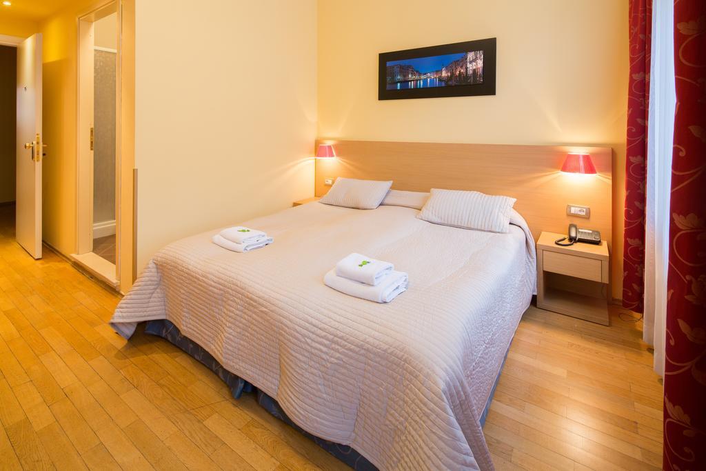 City Lounge Hotel 布拉格 客房 照片